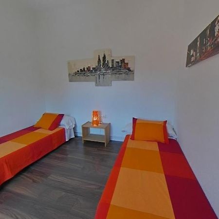 Near Clot&Sagrada Familia Apartment Barcelona Bagian luar foto