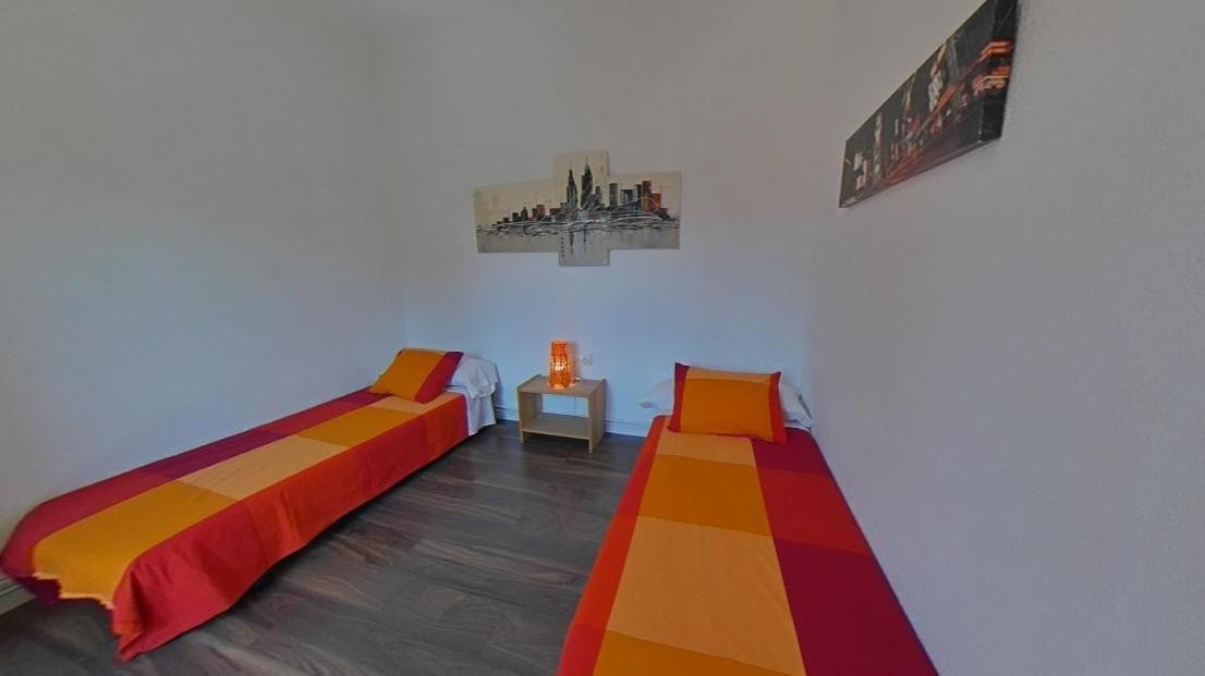 Near Clot&Sagrada Familia Apartment Barcelona Bagian luar foto
