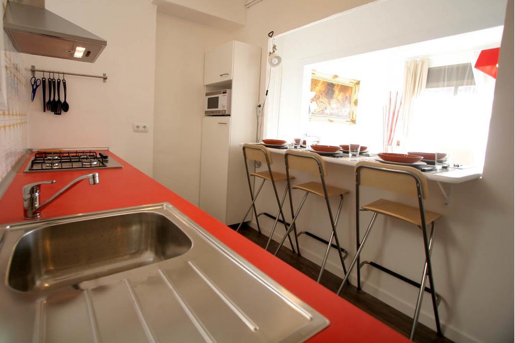 Near Clot&Sagrada Familia Apartment Barcelona Bagian luar foto